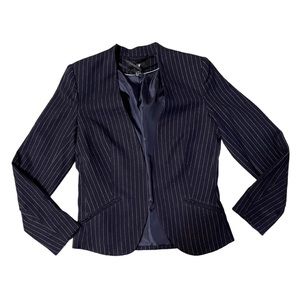 Women’s H&M pinstripe blazer - size 6